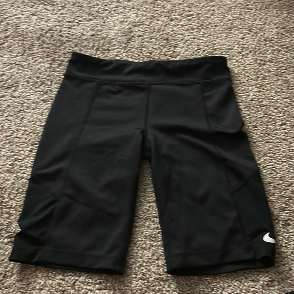 black athletic shorts from nike in a size small women - Picture 1 of 2